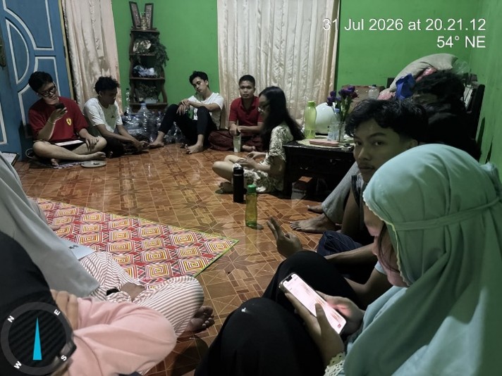 Absensi di Balai Desa dan pengerjaan program kerja Sub-Multidisiplin 1.