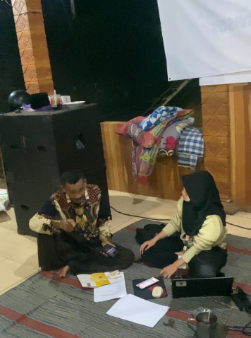 Penyelesaian Akhir Artikel Pengabdian dan Pemantauan Awal Pemasaran Digital UMKM Ceriping