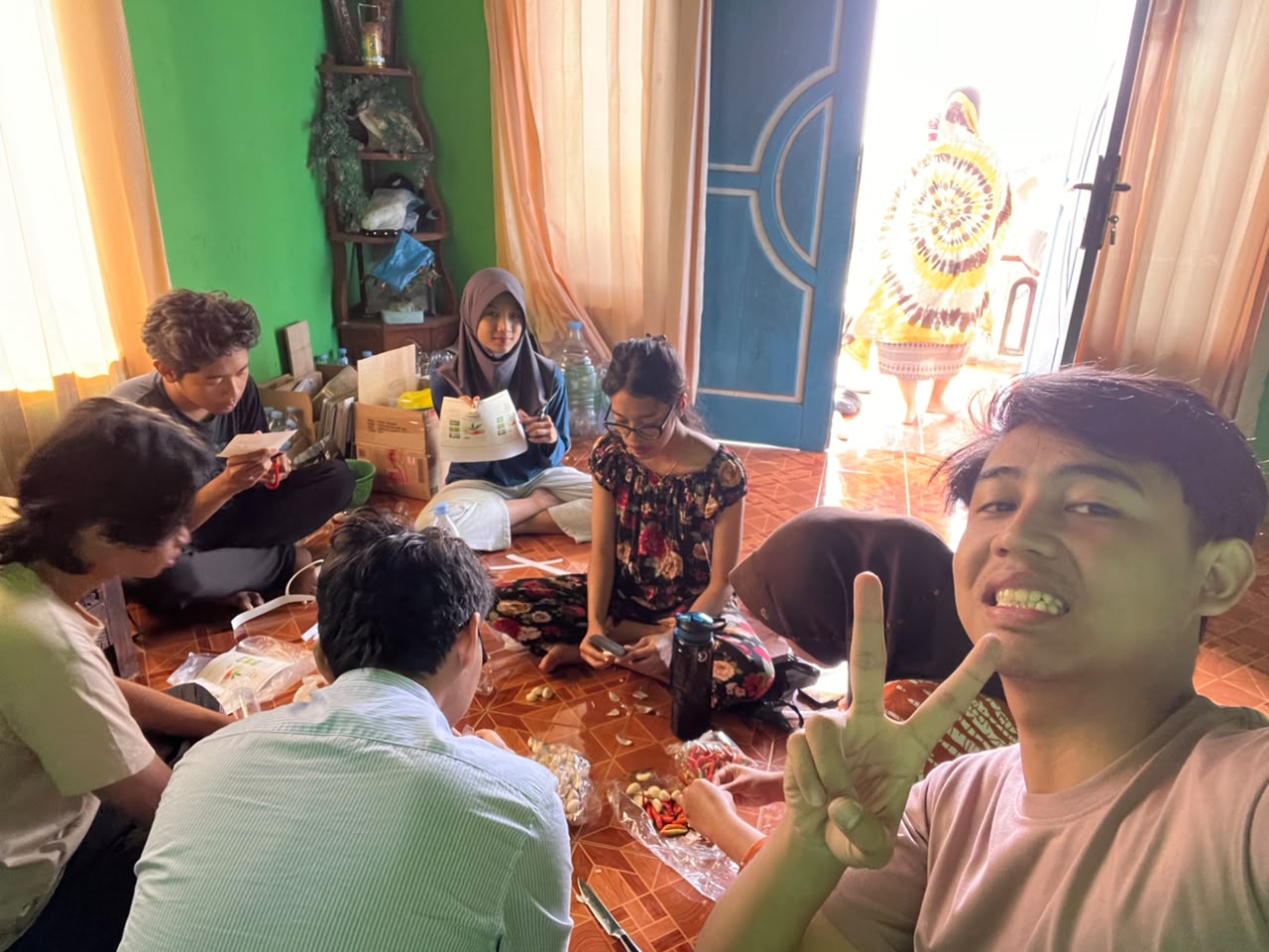 Pembuatan Pestisida nabati sebagai bentuk percobaan serta Rabu Pungkasan