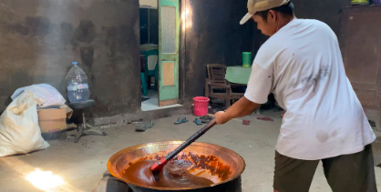 Pelayanan Administrasi Desa, Penataan Branding UMKM Jenang, dan Digitalisasi Peta Potensi Desa Versi 1