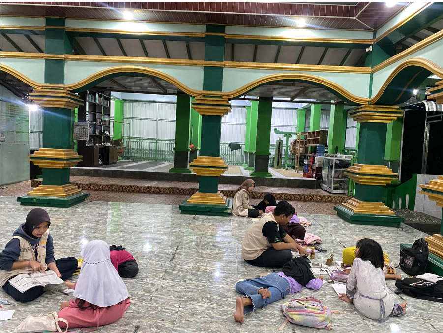 Pelayanan Kecamatan, Pendampingan Legalitas UMKM, Tinjauan Peta Potensi Desa, dan Bimbingan Belajar Edukatif