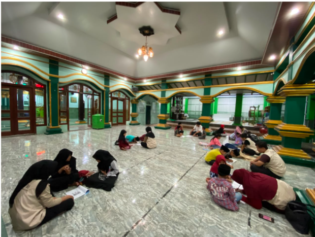 Pemberdayaan Terpadu: Persiapan Pasar Gogik, Pemetaan Potensi Desa, Literasi Keuangan PKK, dan Pendampingan Belajar