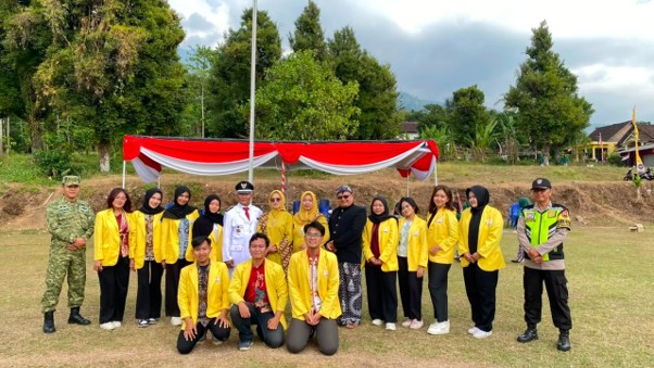 Peringatan Hari Kemerdekaan RI, Peluncuran Website Pasar Gogik, dan Penyerahan Hadiah Lomba Literasi